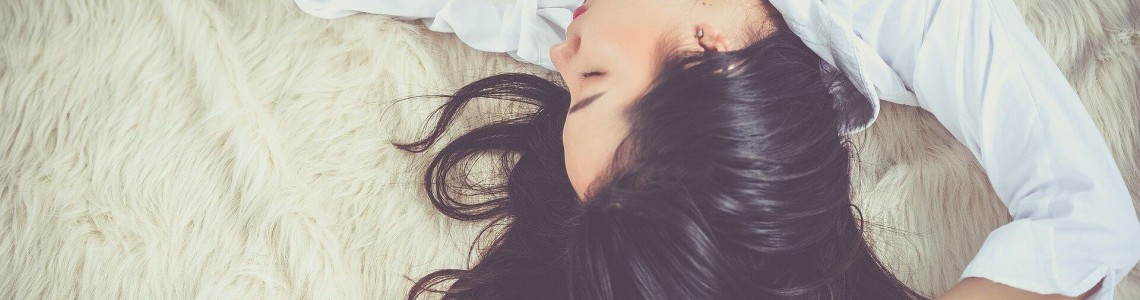 Care sunt ciclurile de somn si ce este somnul REM?