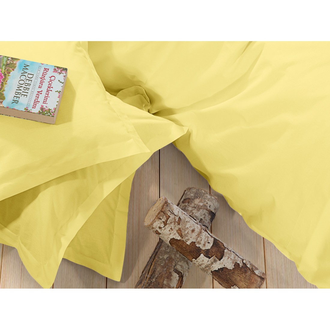 Detaliu cusături & finisaje